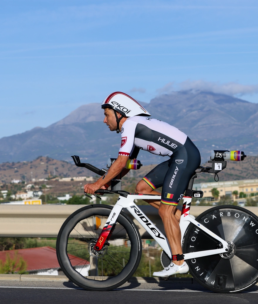 Jelle Geens extends Ironman 70.3 world title on Triton Fast