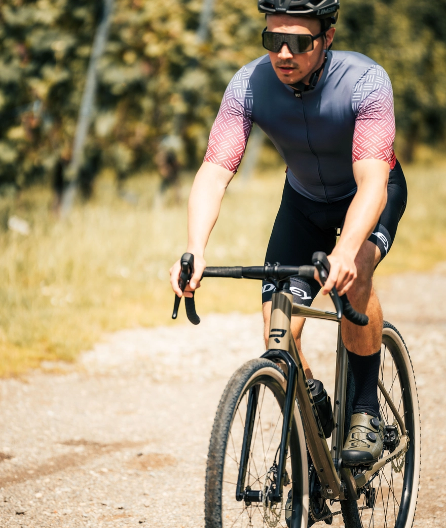 Preisgekröntes Gravelbike Kanzo Adventure jetzt auch in Aluminium erhältlich