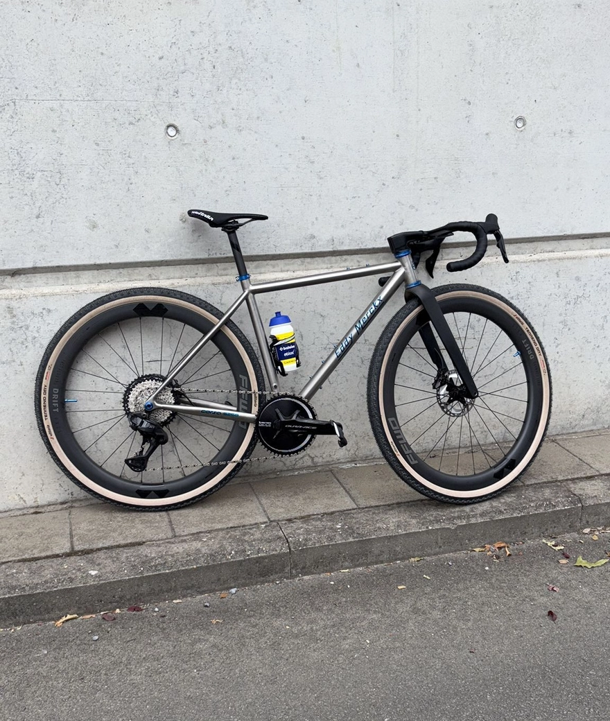 Eddy Merckx titanium prototype in action at Gravel World Championships