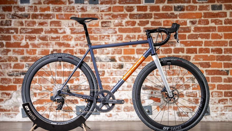 Eddy Merckx Bikes llama la atención con una bicicleta de grava de alta calidad en los Craft Bike Days