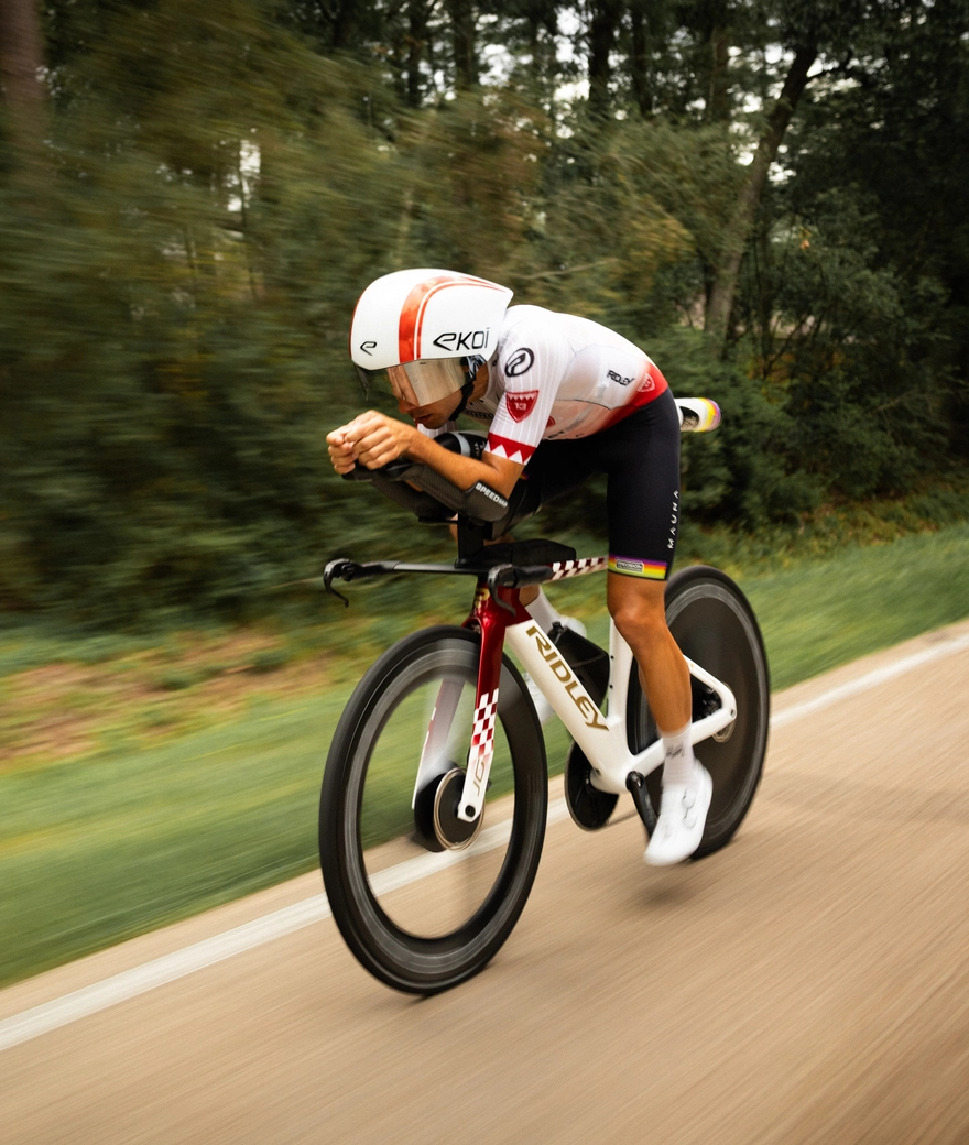 New distance and new paint job for ambassador Jelle Geens