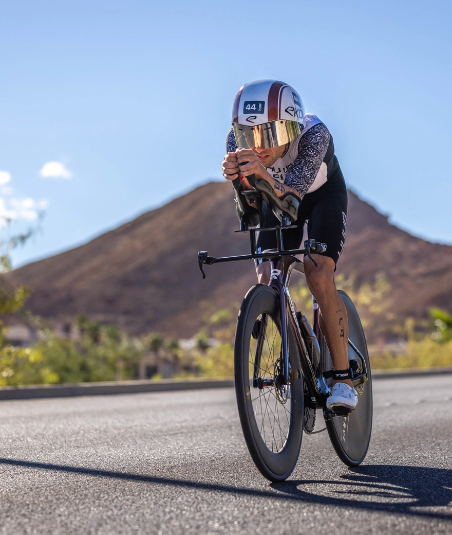 Jelle Geens wins prestigious T100 triathlon in Las Vegas