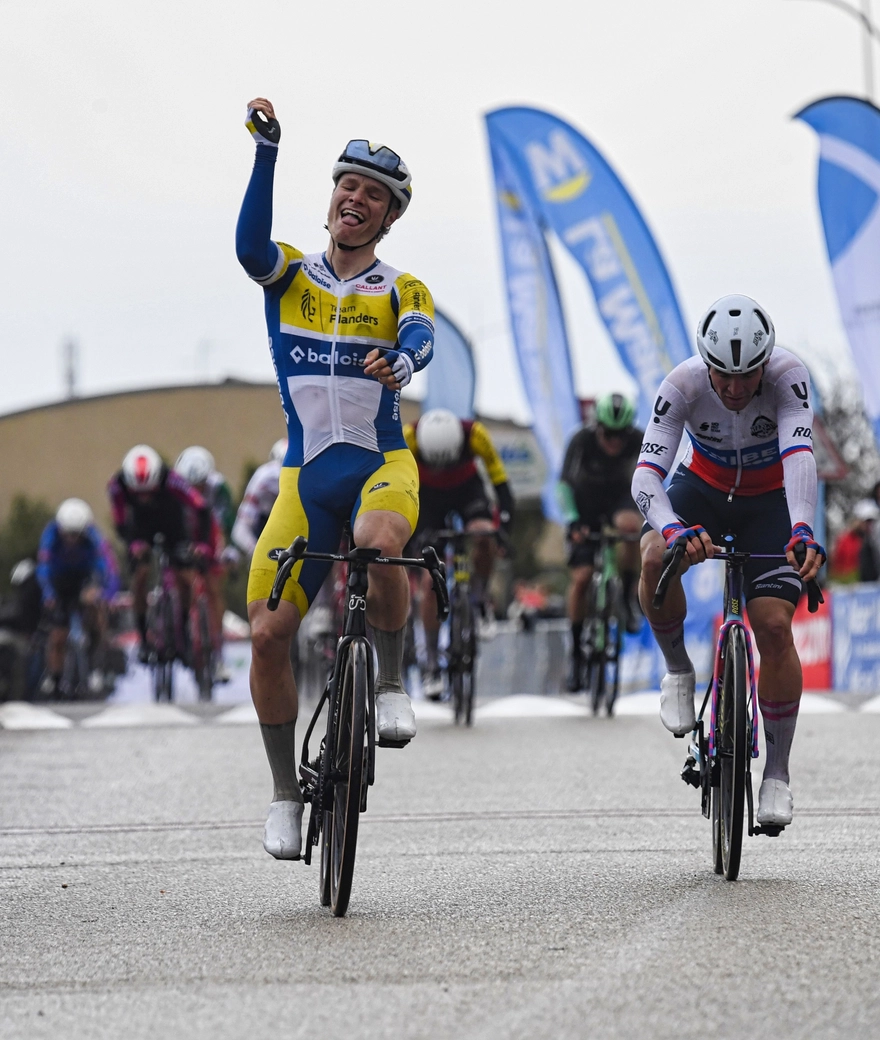 Tom Crabbe (20) crowns himself season revelation with two victories: “We already felt at the training camp that things were going well”