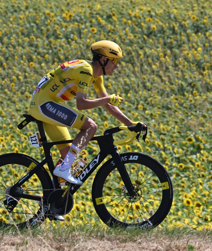 Two unforgettable days in yellow – bring Torstein Træen's bike into your own home